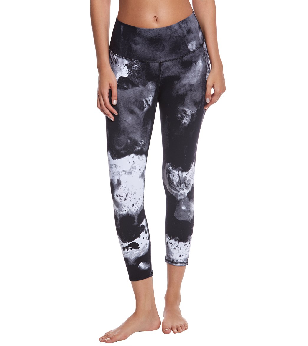Alo Yoga Printed High Waisted Airbrush Yoga Capris