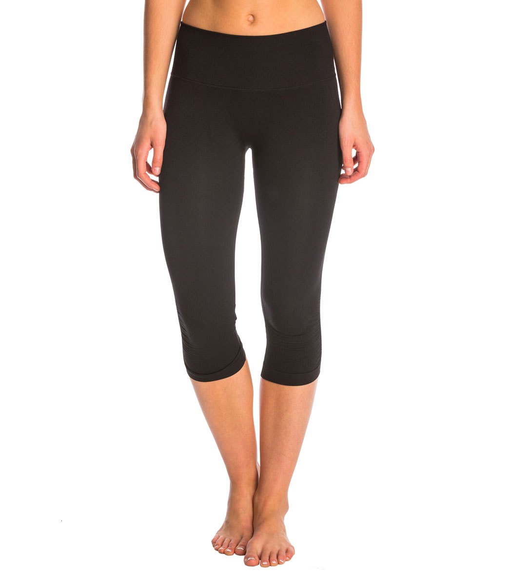 Onzie Seamless Yoga Capris